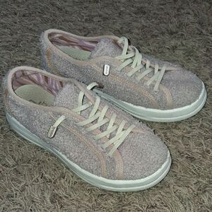 Womens Karina Sherpa Tuscany Pink Shoes Size 6